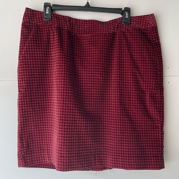 LL Bean Women's Plus Size Red Pencil Mini Skirt, Sz 16 - Picture 7 of 8